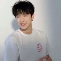 Lục Nhất Vĩ(etrai Nhất Trì)