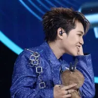 Hoàng Đức Duy_bông