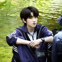 Tả Kỳ Hàm_cậu