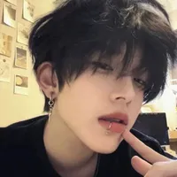Thẩm Dạ Phong