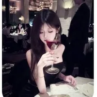 Lăng Uyển Nhi_bff nu9_