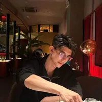 Trần Gia Khôi (chú ruột của anh)