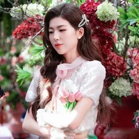 Nguyễn Lê Diễm Hằng(em)