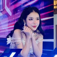 Nguyễn Hoàng Ly (Ly Ly)