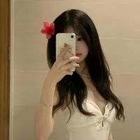 Võ Minh Trang /bạn cùng lớp na9/