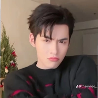Hoàng Hùng Huỳnh [ ca sĩ ]