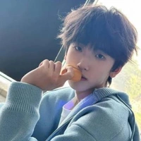 Tả Kỳ Hàm_cậu