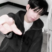 𝑃ℎ𝑎𝑛𝐷𝑢𝑐𝑁ℎ𝑎𝑡𝐻𝑜𝑎𝑛𝑔_²⁰⁰⁰