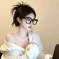 Khương Giai Ý-nu9