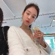 KIM JENNIE