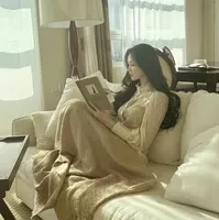 Vũ Triệu Vân ( bà của anh )