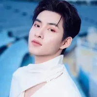 Huỳnh Hoàng Hùng (16t)