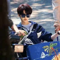 Tả Kỳ Hàm_Cậu