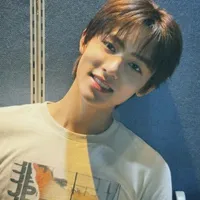 Sean [eom._shyeong]