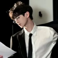 Tần Dịch Dương