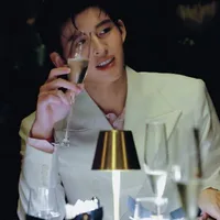 Pond Naravit Lertratkosum