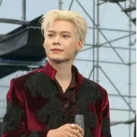 Nguyễn Hoàng Bách ( JeyB )