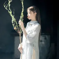 Trầm Hương-Bà năm