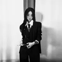 Lee Hyeri (cô)