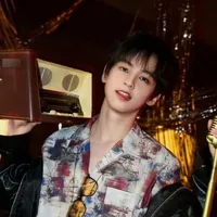 Dương Hàm Bác