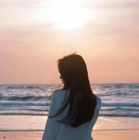 Đinh Tấn Hoàng Vy [ Em Khoa]