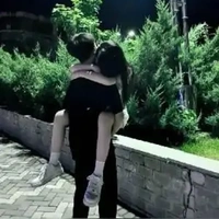 Cả hai nhóm