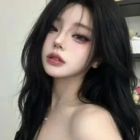 Nguyễn Khánh Ngọc (Vợ anh)