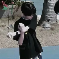Tả Kì Hàm-em