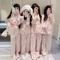 4 cô