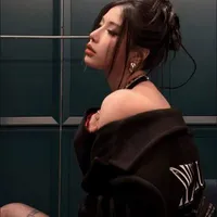 Trần Thảo Linh_cô