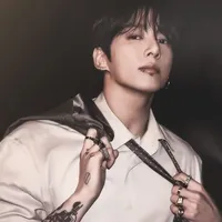 Jeon Jungkook - Cậu