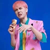 Nhỏ tác giả xinh đẹp 😘