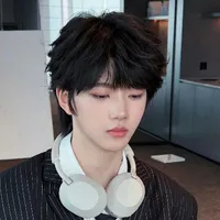 Trương Hàm Thụy 