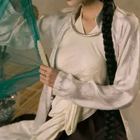 Vân Thảo( hầu bà)