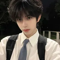 Lâm Hoài Song Tử/@songdeptraitu