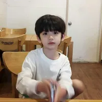 Tạ Đình Phong ( hồi bé)