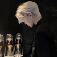 Tạ Hiên [Trợ Lý]