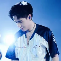 Lê quang hùng