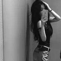 Thạch Nữ Thùy Linh