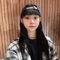 Nguyễn Lê Ngọc Ánh Sáng(em)