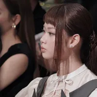 Nguyễn Lê Ngọc Ánh Sáng-Aza-em