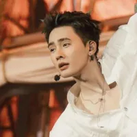 nhân Phương năm
