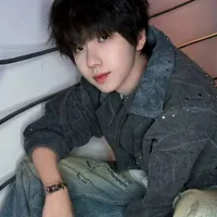 Nhiếp Vĩ Thần