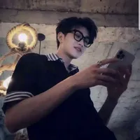 Hoàng Đức Duy- Việt