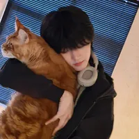 Trương Hàm Thụy _T