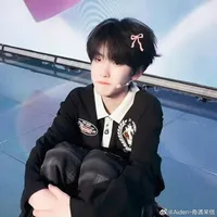 Tả Kỳ Hàm. em