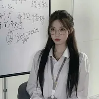 Triệu Vy Vy (giáo viên chủ nhiệm]