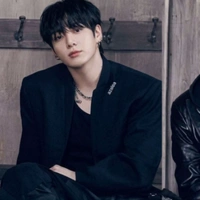 Jeon Jungkook ( Cậu)