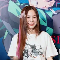 Pattranite Limpatiyakorn-nàng