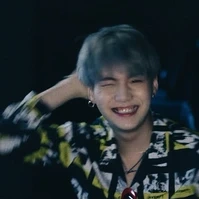 Min Yoongi (suga)